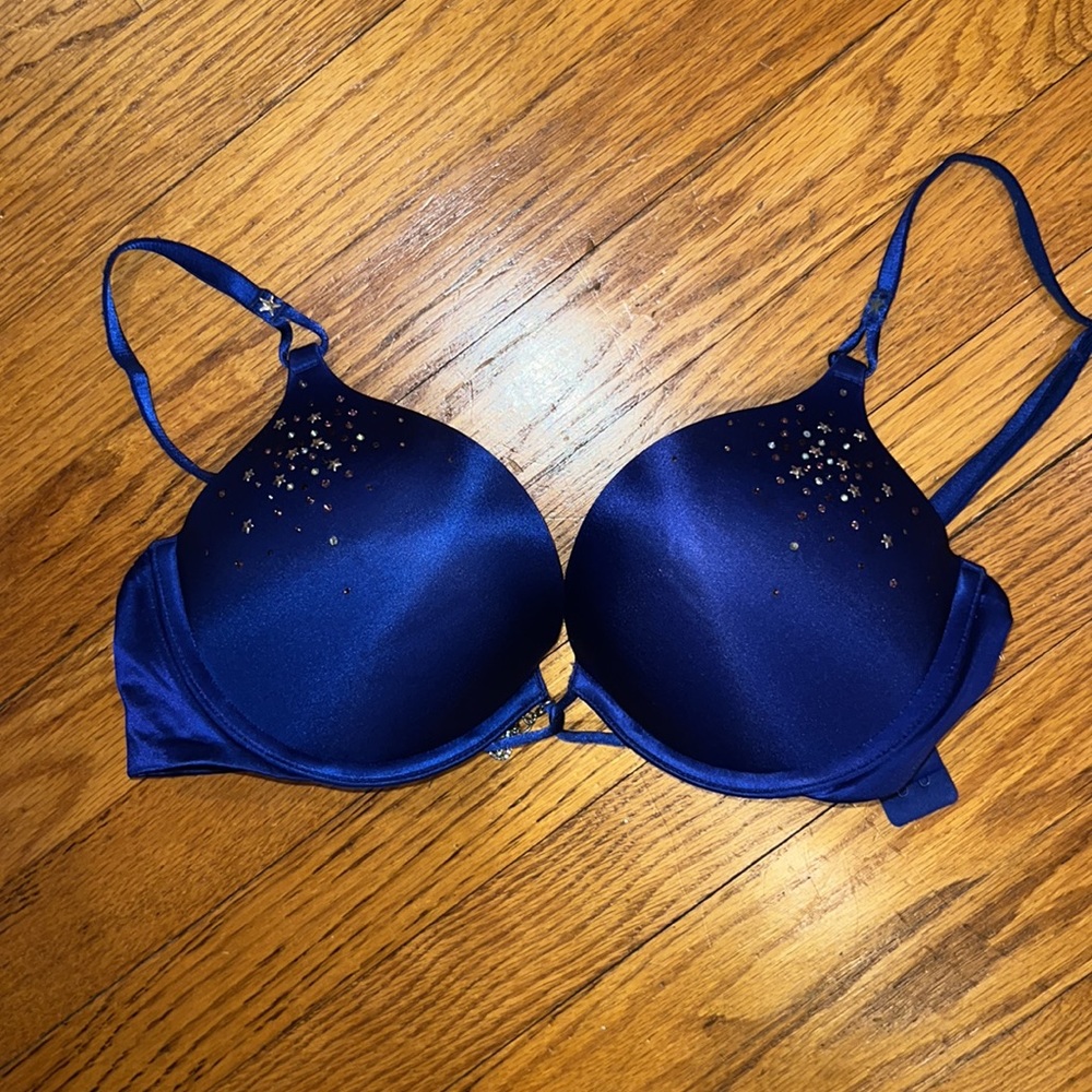 victoria secret miracle bra with rhinestones